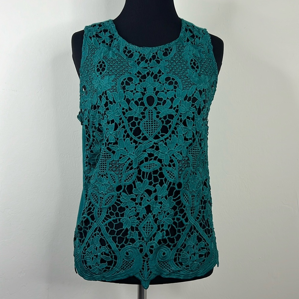 JAMES COVIELLO Green Lace Sleeveless Top S